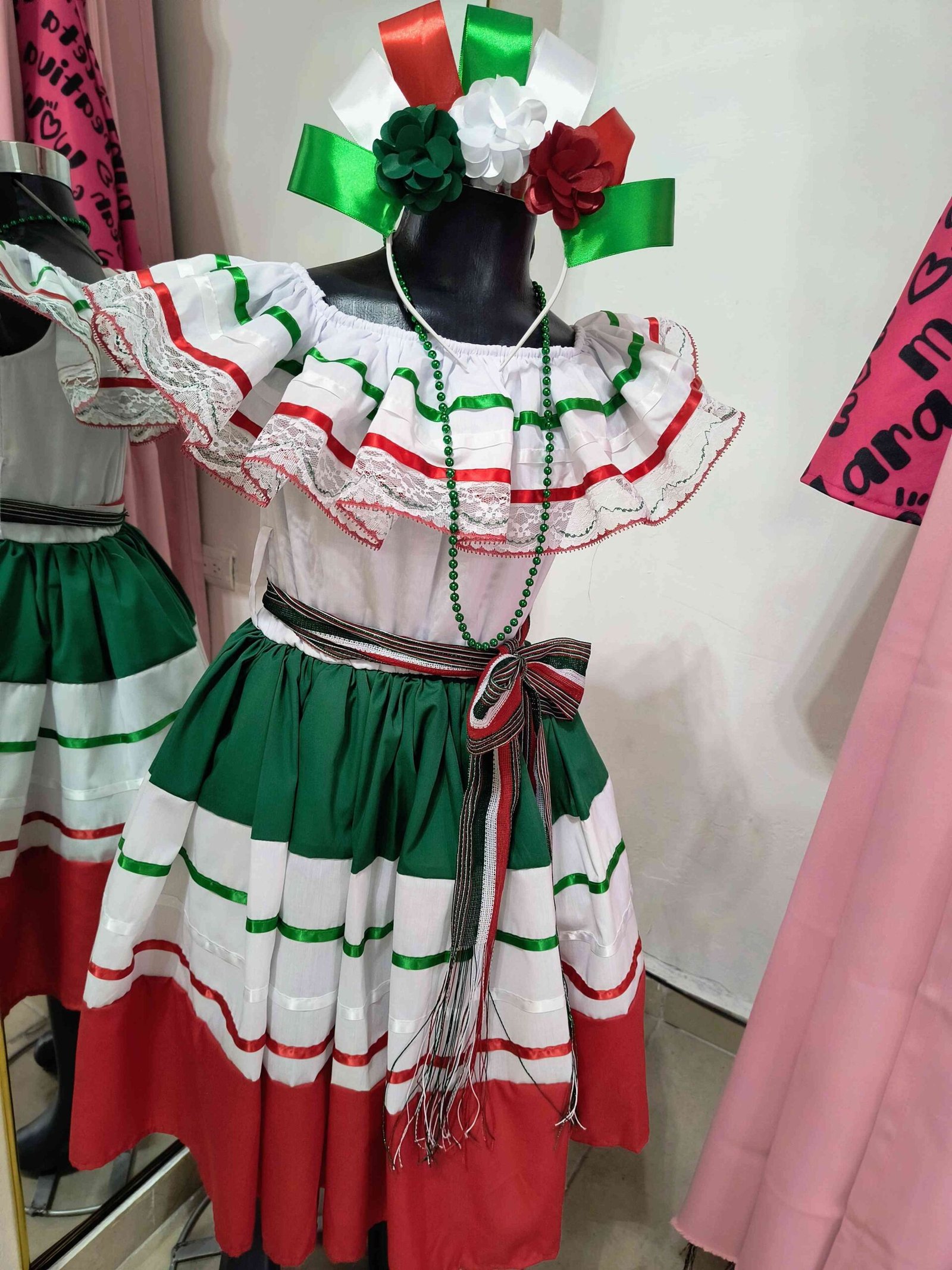 Vestido Folclórico de Adelita y Fajilla Tricolor - Imagen 4