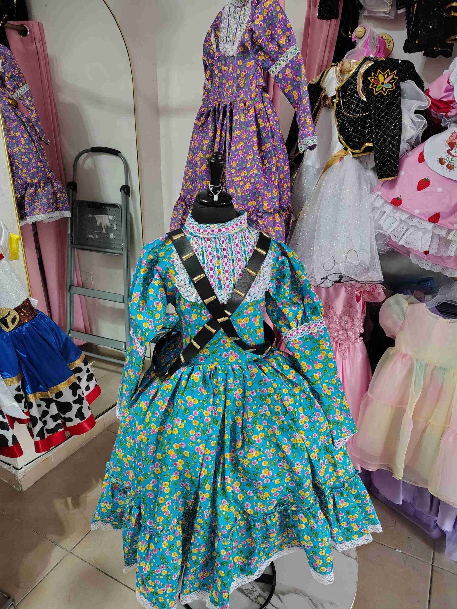 Vestido Típico de Adelita Fiestas Patrias - Image 5